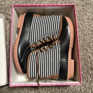 Marleylilly Womens SZ 8 black white striped duck boots mud rain boots waterproof